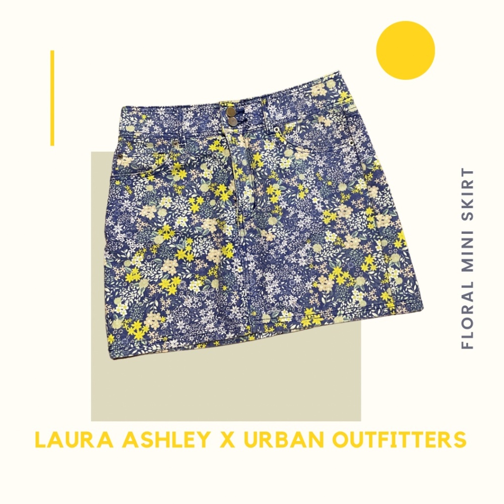 Laura Ashley x Urban Outfitters Floral Mini Skirt 💜10 for $25💜